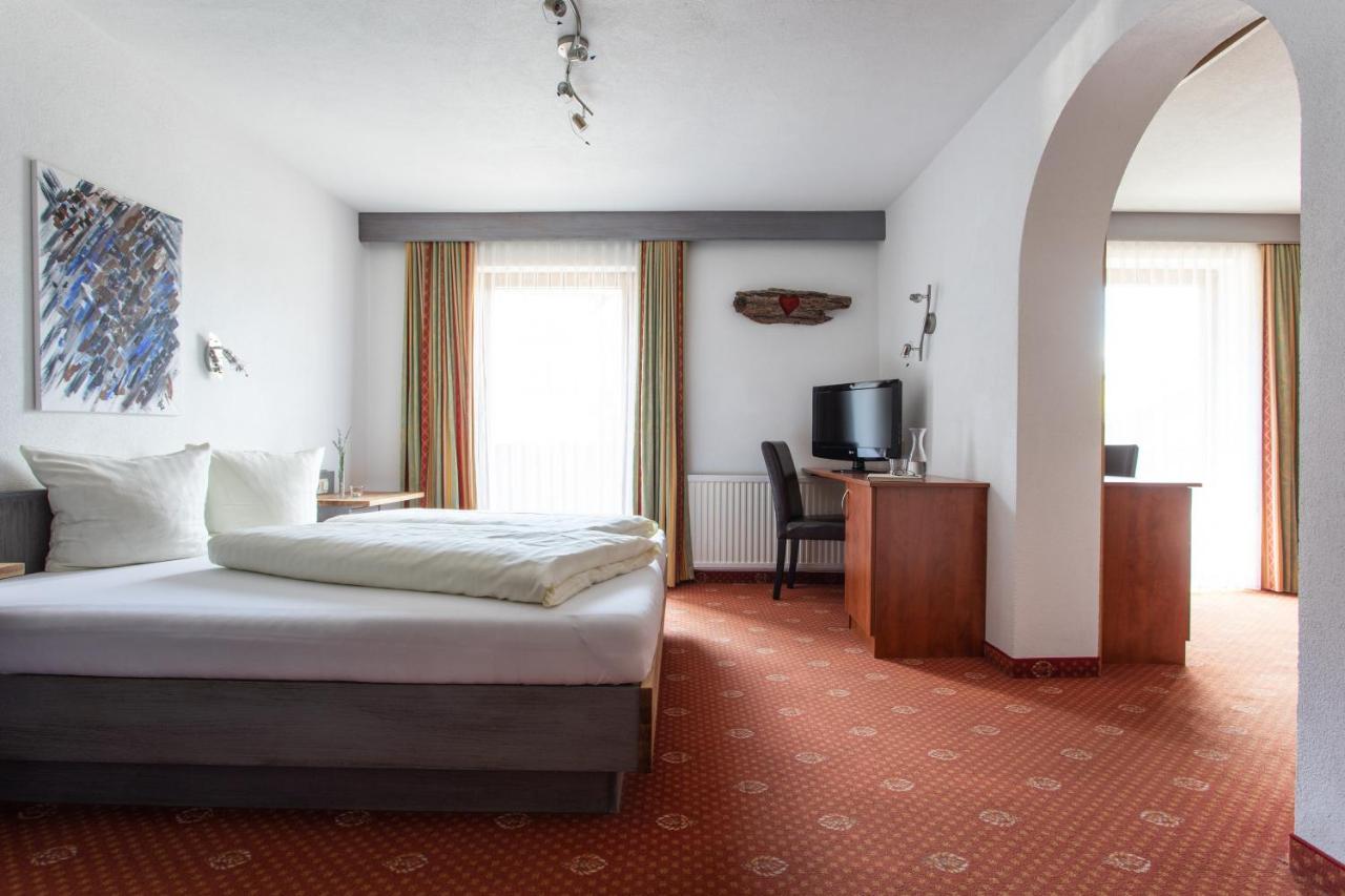 Ferienhotel Bergland Arzl im Pitztal Zewnętrze zdjęcie